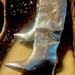 NWOT Wetkiss Womens Silver Boots 9.5